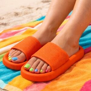Neon Orange Cloud Slides Pillow Sandals Size 8 Dopamine Dressing Pop Color Pool